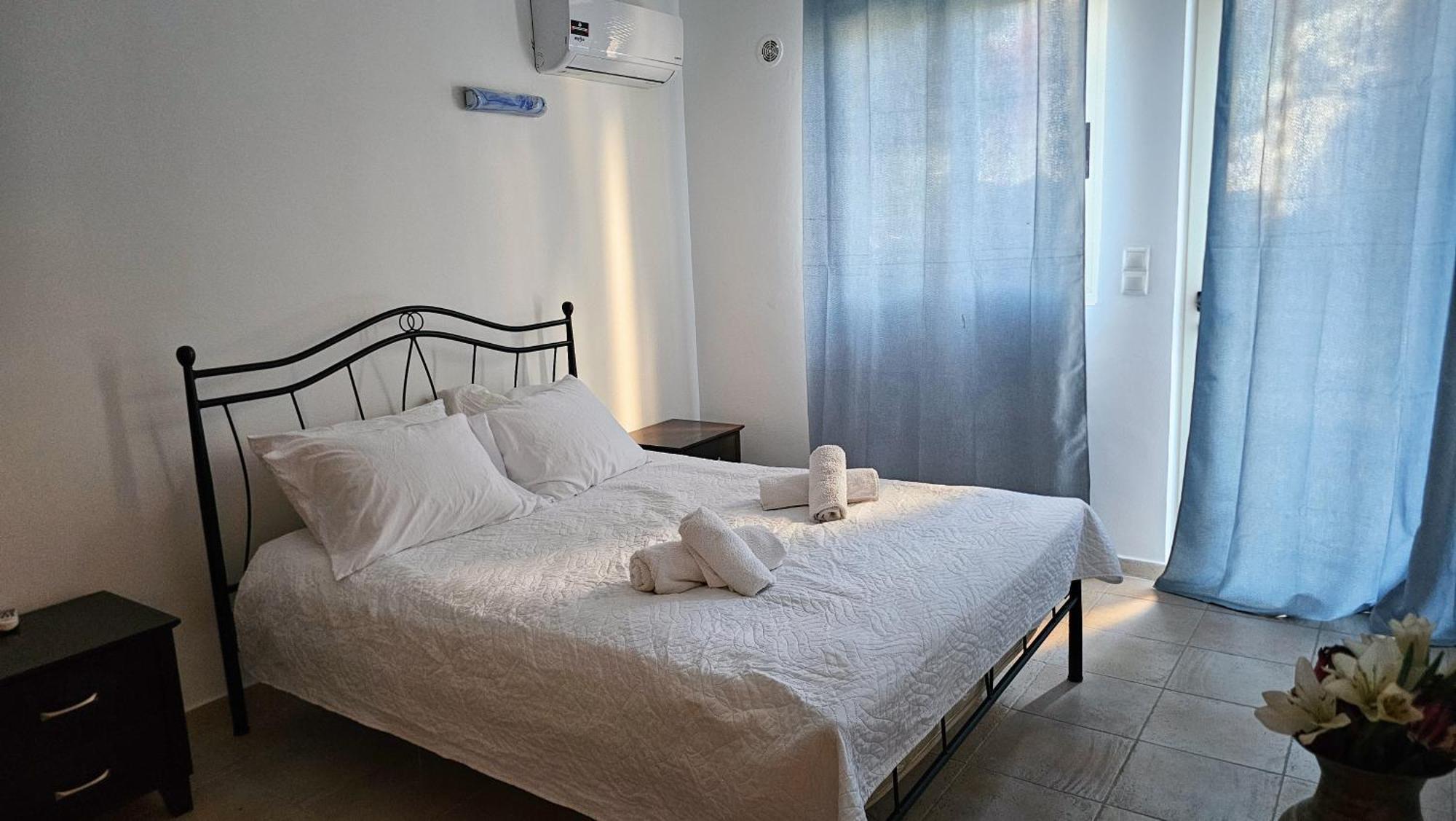 Cassiopeia 3-bedroom House On The With Pool *